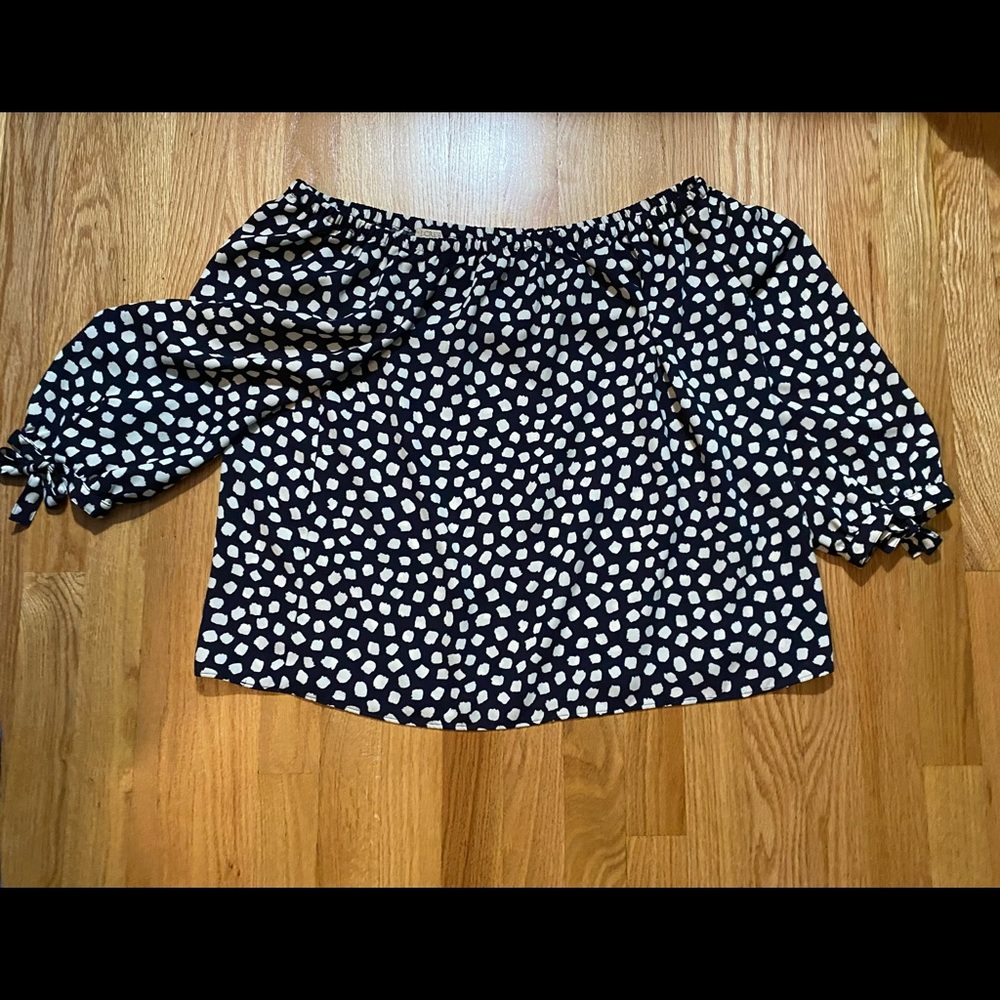 J Crew Navy Off the Shoulder Top Size M
